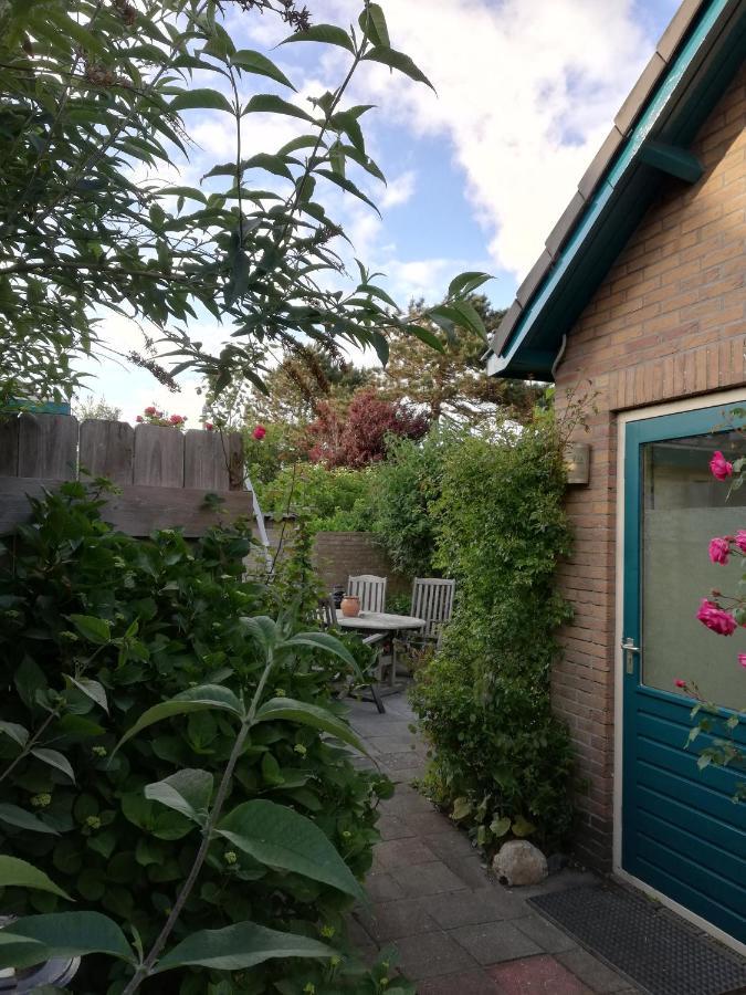 Cottage Egmond-Binnen Met Besloten Tuin エクステリア 写真